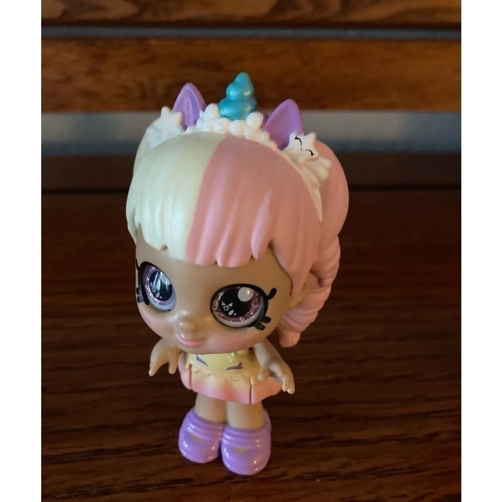 3 KindiKids Minis. Bobbleheads include Pearlina, Mystabella, Berri D’lish